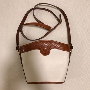 Vienti Vintage Crossbody